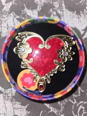 Erstwilder Love Or Narcissism ❤️ Brooch